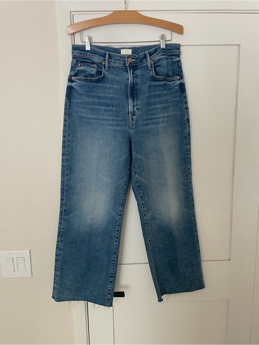NWOT MOTHER Jeans- The Maven Ankle Fray in Bitchin’